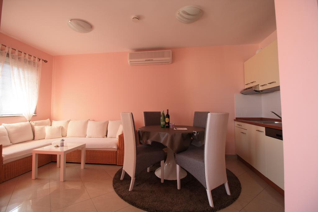 Apartment Dalmatien Traumhaus Makarska Exterior foto